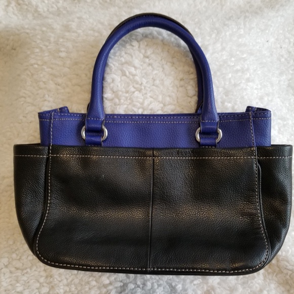 clarks black leather handbags